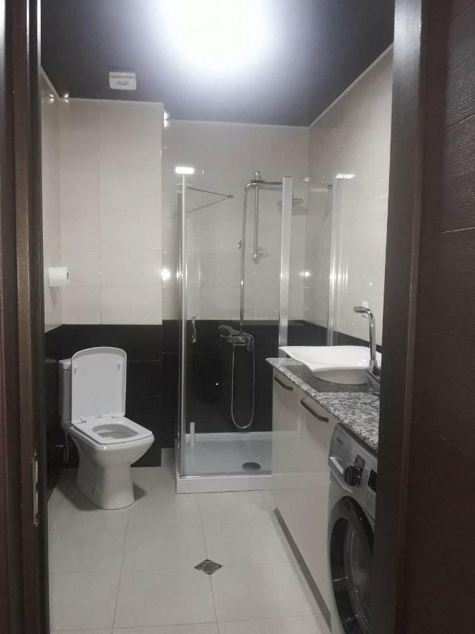 Apartament In The Centre Batumi Eksteriør billede