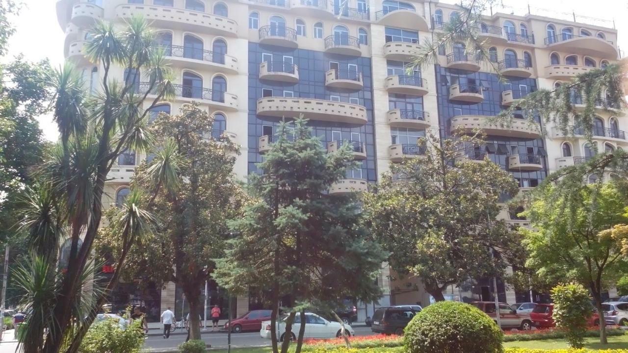 Apartament In The Centre Batumi Eksteriør billede